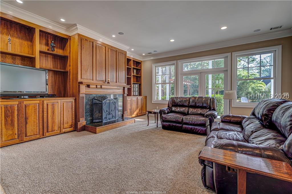 4 Hidden Lake Court, Bluffton, SC 29910