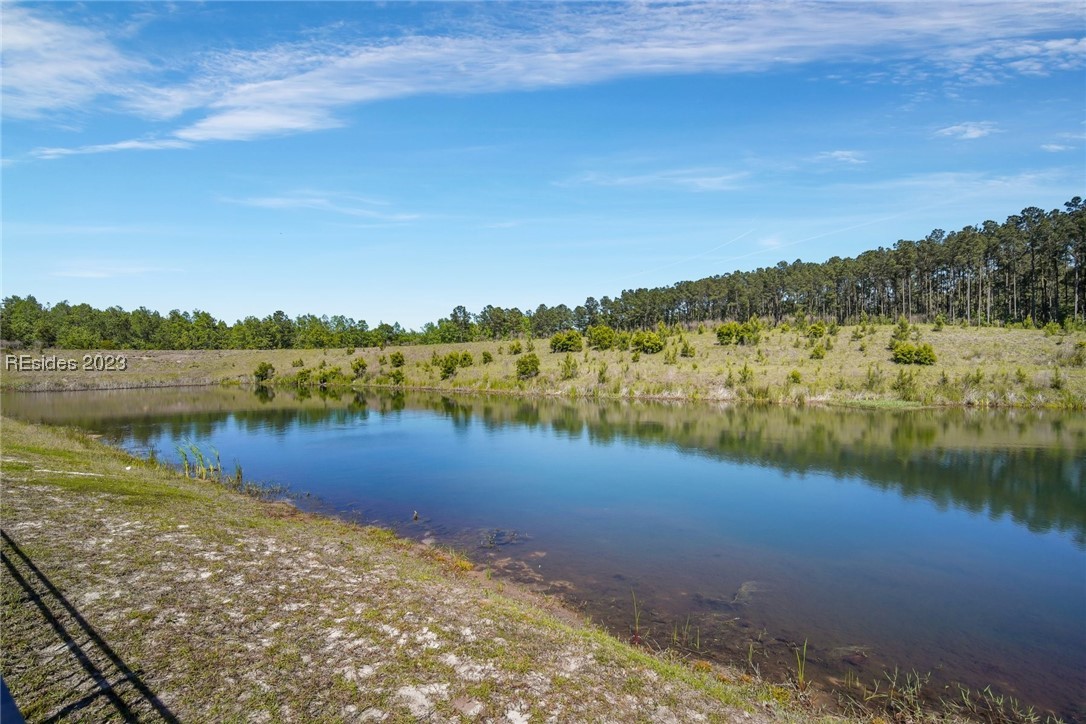 Sold 38 Anchor Bend, Bluffton, SC 29910 3 Beds / 3 Full Baths 790,000