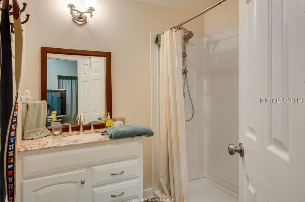 Sold Bluffton, SC 29910 3 Beds / 3 Full Baths / 1 Half Bath 275,000