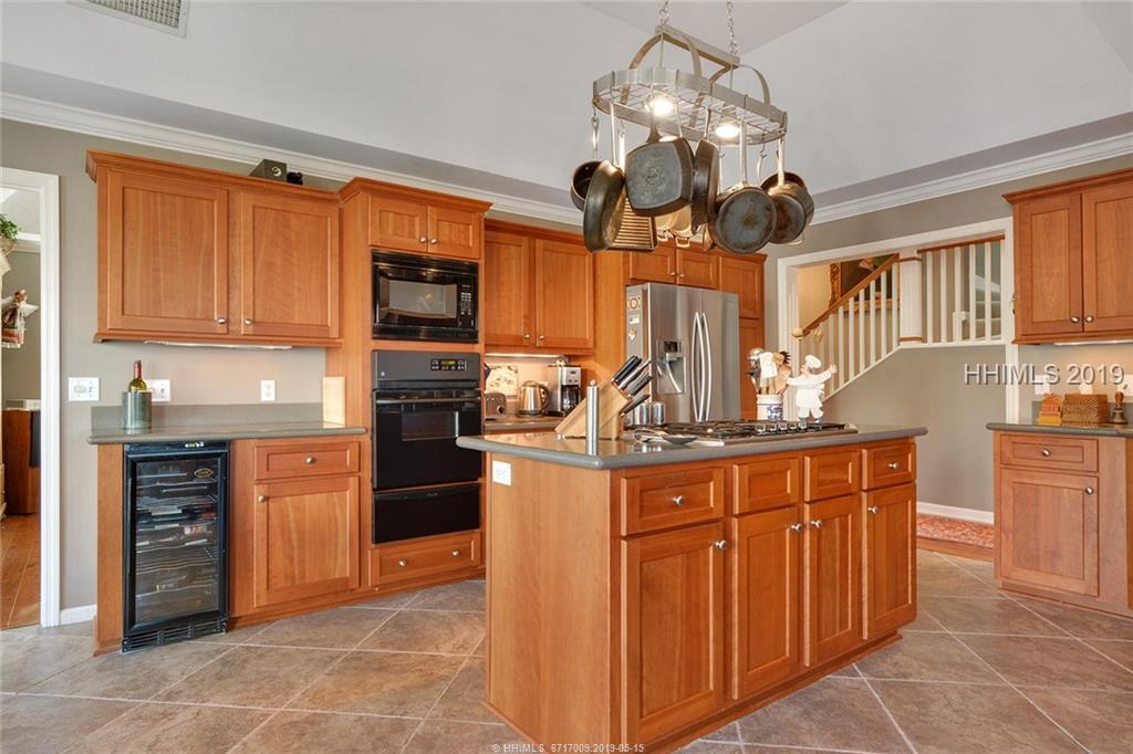 Sold 27 Oyster Landing Lane, Hilton Head Island, SC 29928 4 Beds / 3