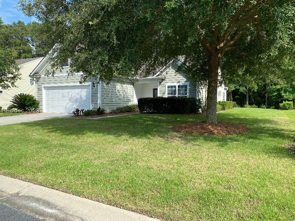 For Sale 6 Greatwood Drive, Bluffton, SC 29910 2 Beds / 2 Full Baths