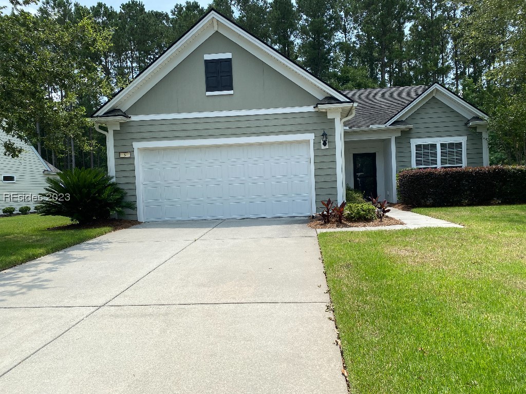 For Sale 6 Greatwood Drive, Bluffton, SC 29910 2 Beds / 2 Full Baths