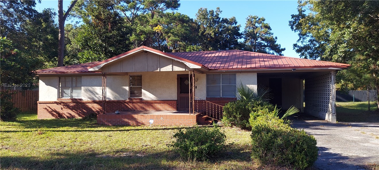 For Sale 28 Marshland Road, Hilton Head Island, SC 29926 4 Beds / 1 Full Bath / 1 Half Bath