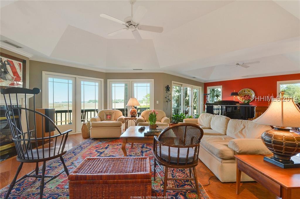 Sold 27 Oyster Landing Lane, Hilton Head Island, SC 29928 4 Beds / 3