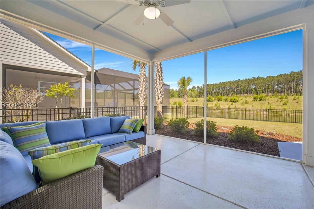 Sold 38 Anchor Bend, Bluffton, SC 29910 3 Beds / 3 Full Baths 790,000