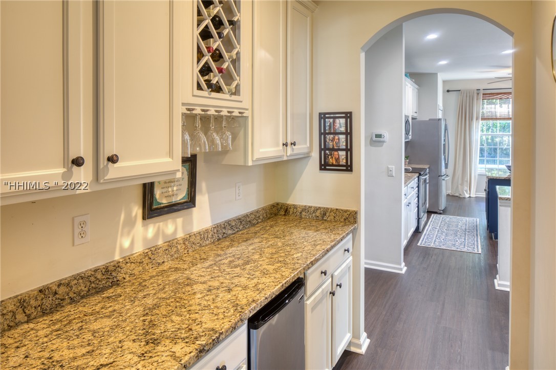 Sold 30 Sapelo Island Lane, Bluffton, SC 29910 4 Beds / 2 Full Baths