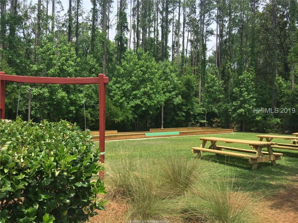 Sold 8 Ashley Crossing Drive, Bluffton, SC 29910 4 Beds / 3 Full