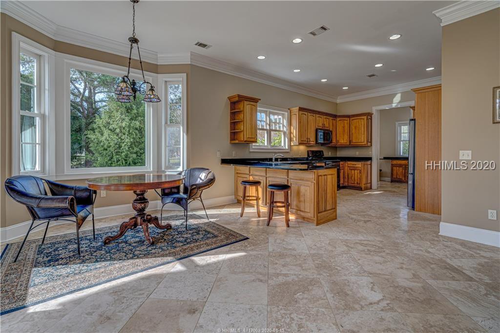 4 Hidden Lake Court, Bluffton, SC 29910