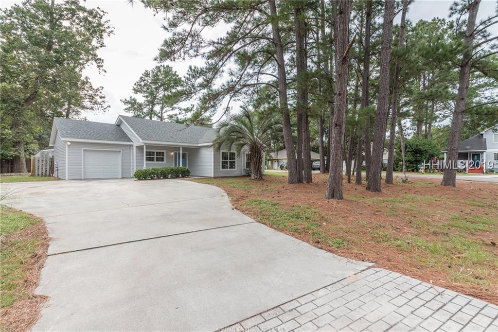 Sold 28 Chinaberry Circle, Hilton Head Island, SC 29926 3 Beds / 2